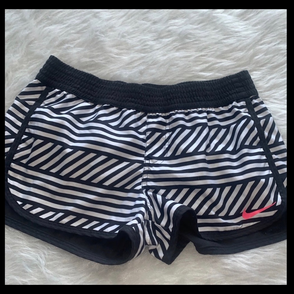 Nike women shorts